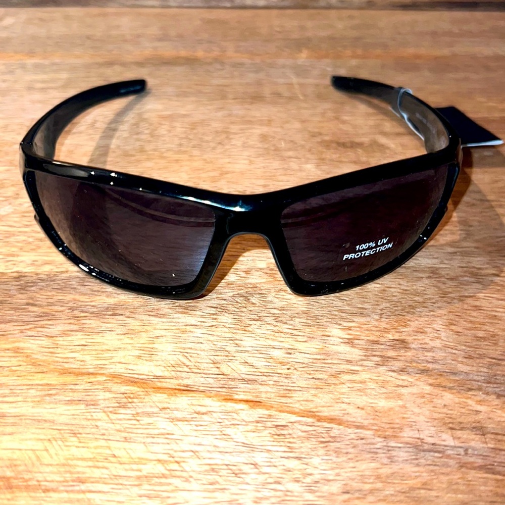 Men’s 100% UV PROTECTION SUNGLASSES BY SEARS